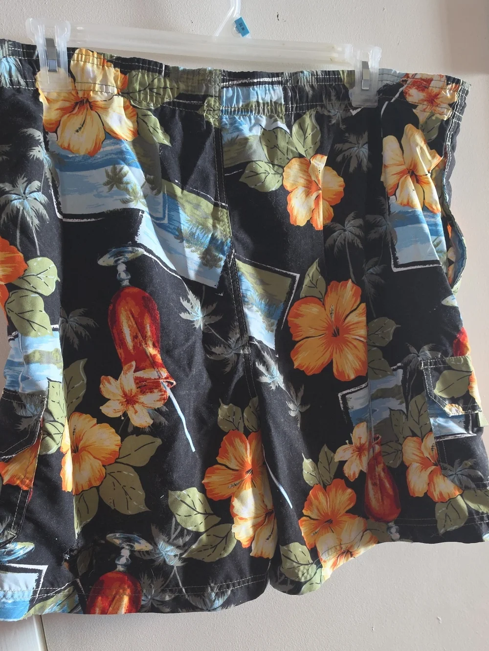 SAND IZ SUN Black Tropical Floral Hawaiian Swim Shorts Size 42W